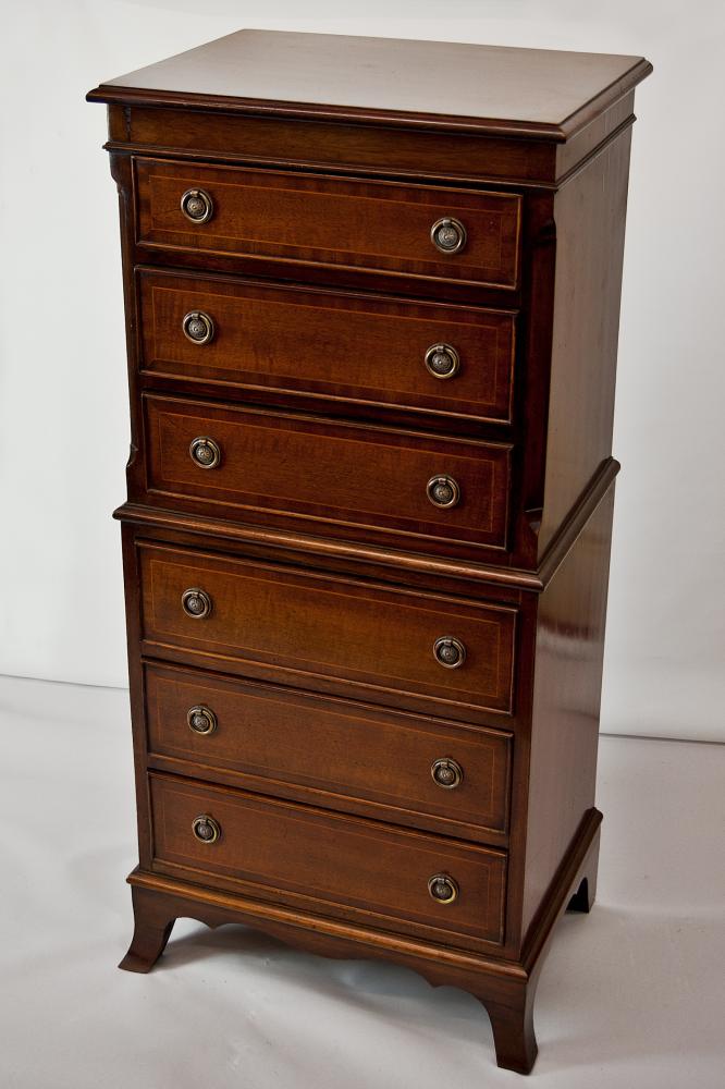 Reproduction chest of six drawers - Antique Furniture